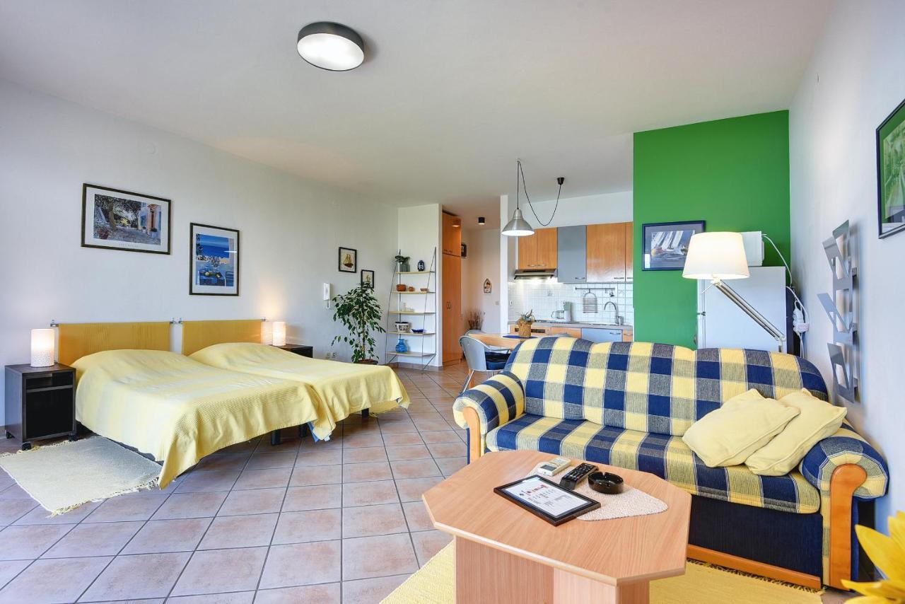 Apartments Villa Ana メドゥリン エクステリア 写真