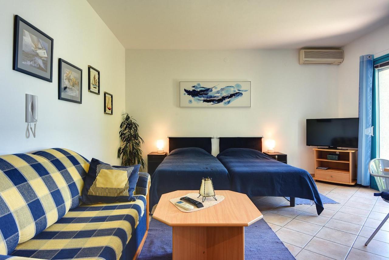 Apartments Villa Ana メドゥリン エクステリア 写真
