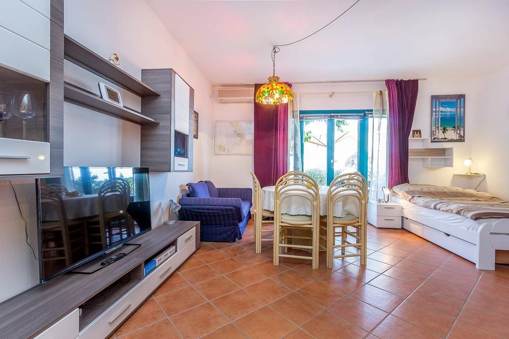 Apartments Villa Ana メドゥリン エクステリア 写真
