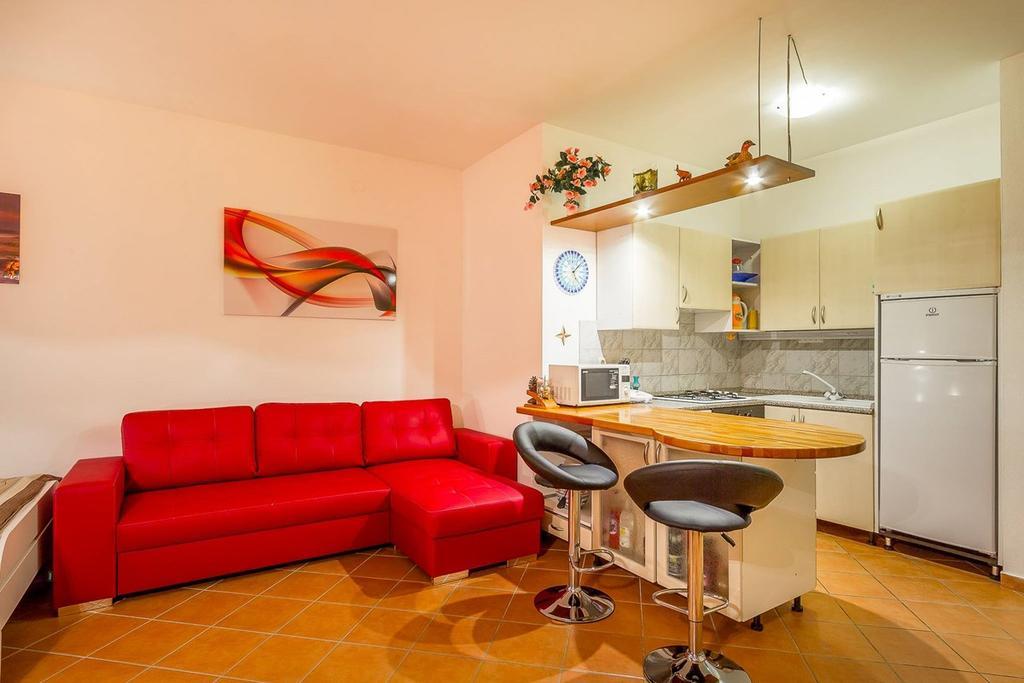 Apartments Villa Ana メドゥリン エクステリア 写真