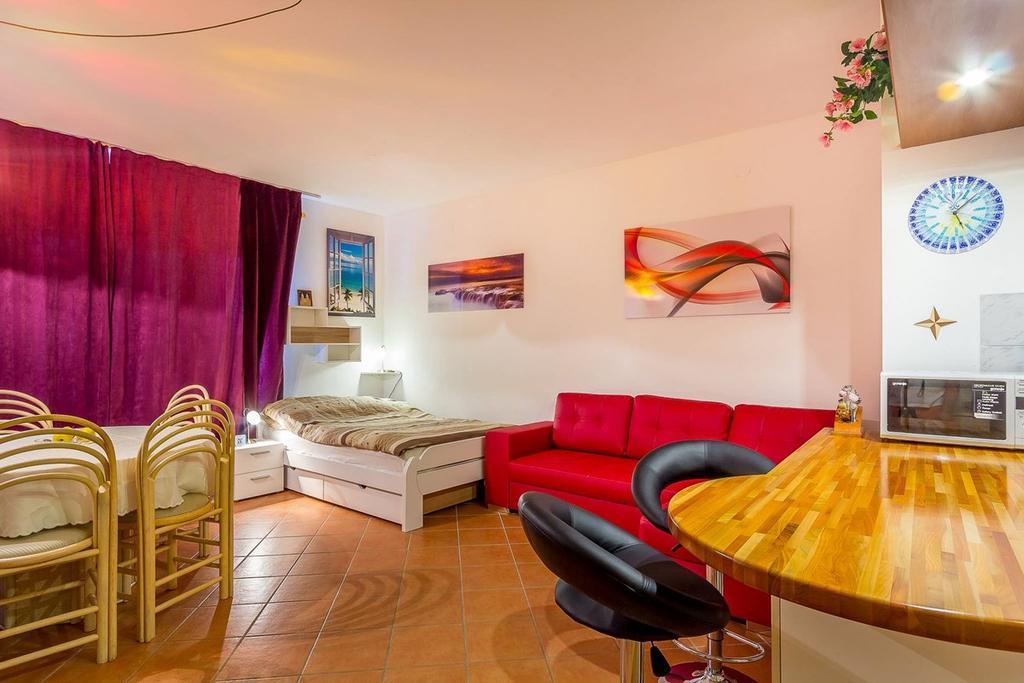 Apartments Villa Ana メドゥリン エクステリア 写真